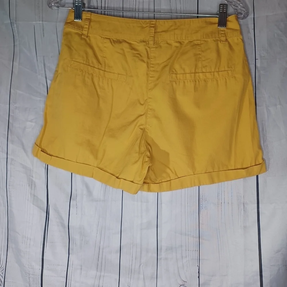 Forever 21 Yellow 100% Cotton Women's Preppy Boho Shorts Size S